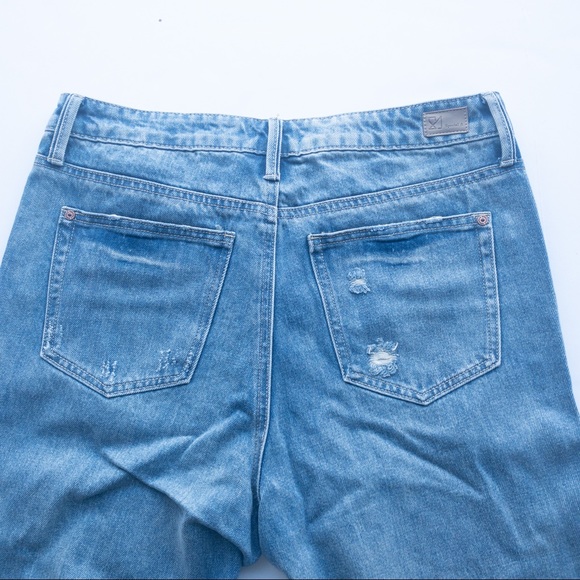 Special A Light Wash High Rise Distressed Straight Jean Size 11 - Picture 4 of 7